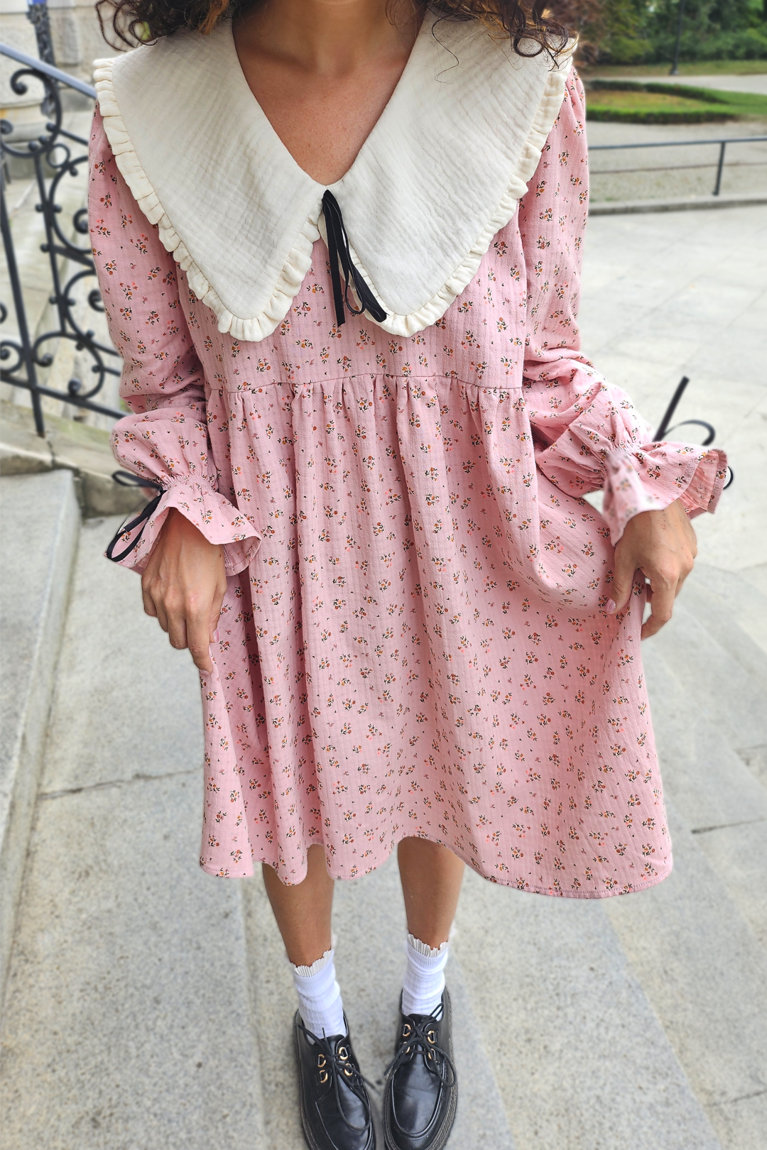 RÓŻOWA SUKIENKA WHISPERING FLOWER - obrazek 3