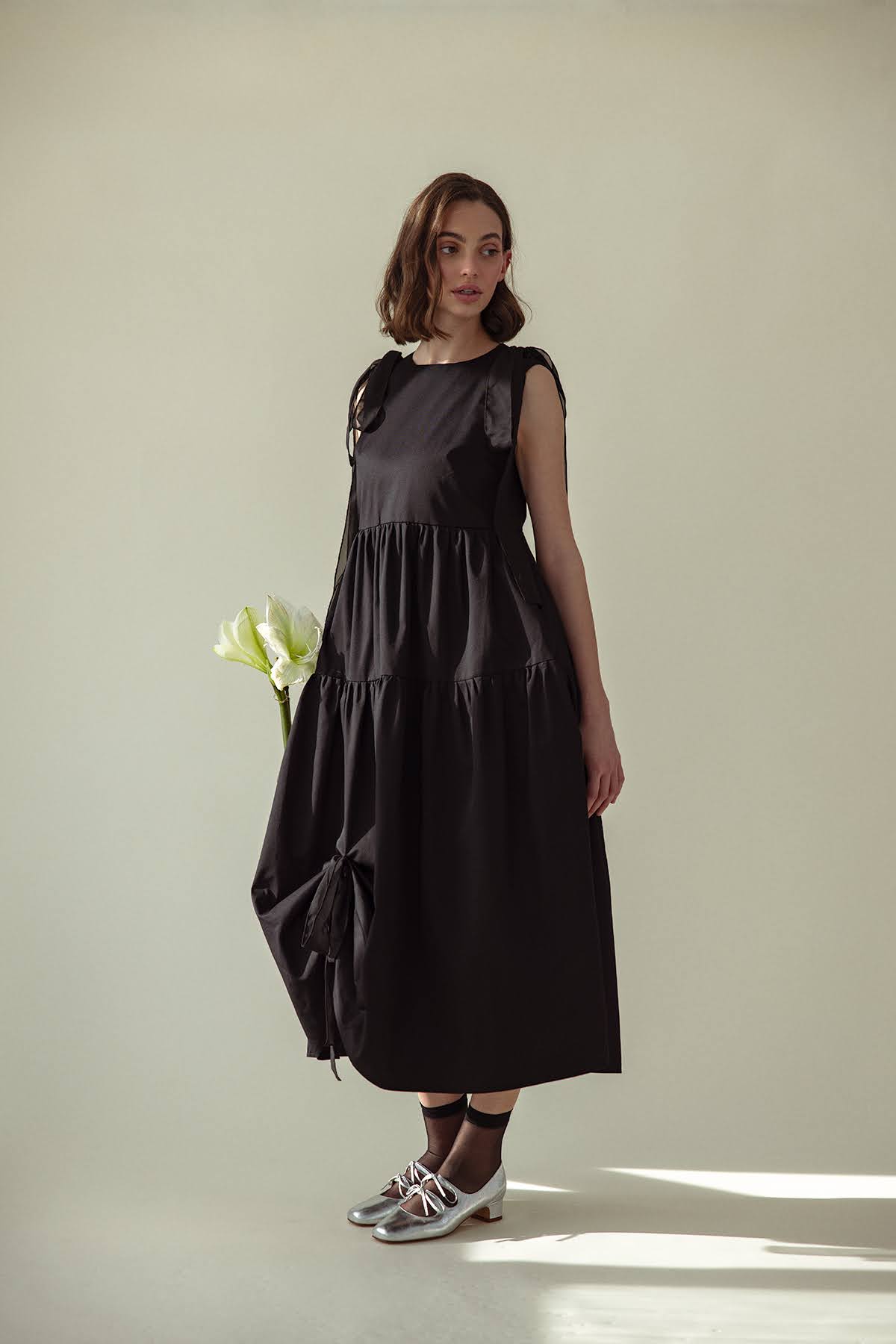 CZARNA SUKIENKA MIDI MIDNIGHT BOW